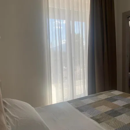 Hyria Rooms-2