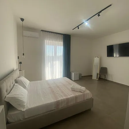 Hyria Rooms-3